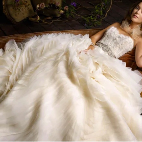 Lazaro jlm couture Dresses & Skirts - Lazaro wedding gown dress size 0-2